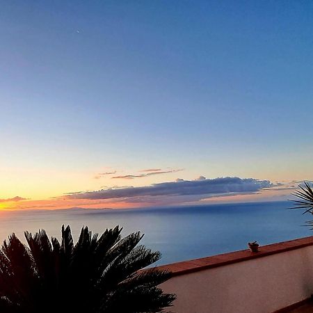 "Casalena" Villa A Furore Amalfi Coast Con Grande Terrazzo E Vista Sul Mare Экстерьер фото